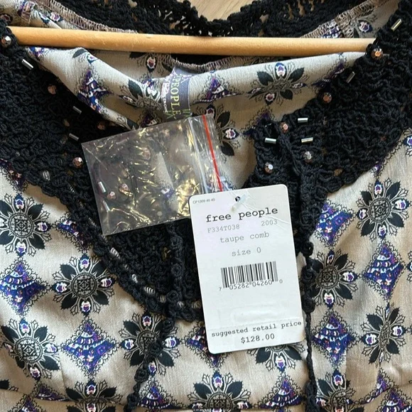 Free People top - Picture 6 of 10